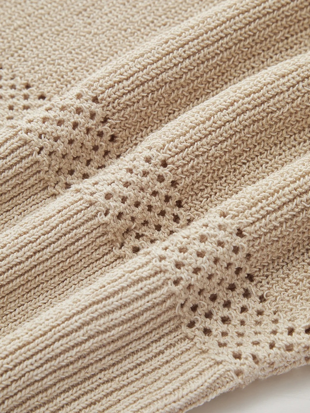 Bloused Waist Sleeveless Knit Top - Picture 3 of 3